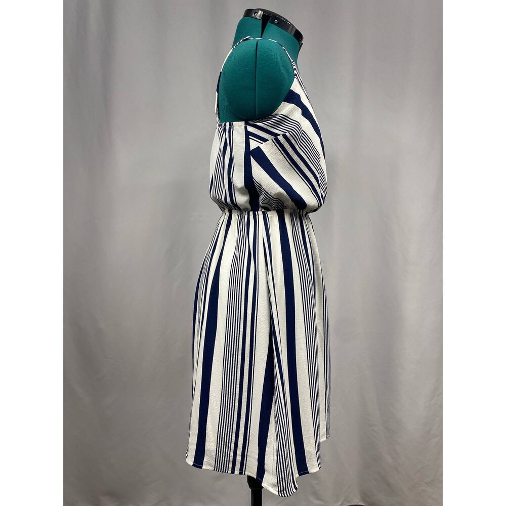 Monteau LA Thin Adjustable Strap Striped Dress Size Medium Color Blue and White - Picture 3 of 8